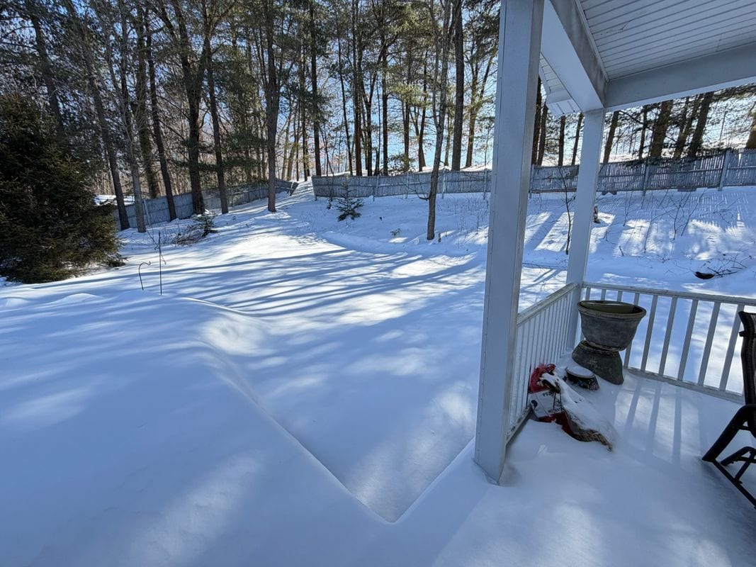 Building Photo - 332 Lydall St