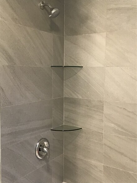 Building Photo - 8048 S Marshfield Ave