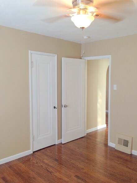 Building Photo - 316 Atlas Dr