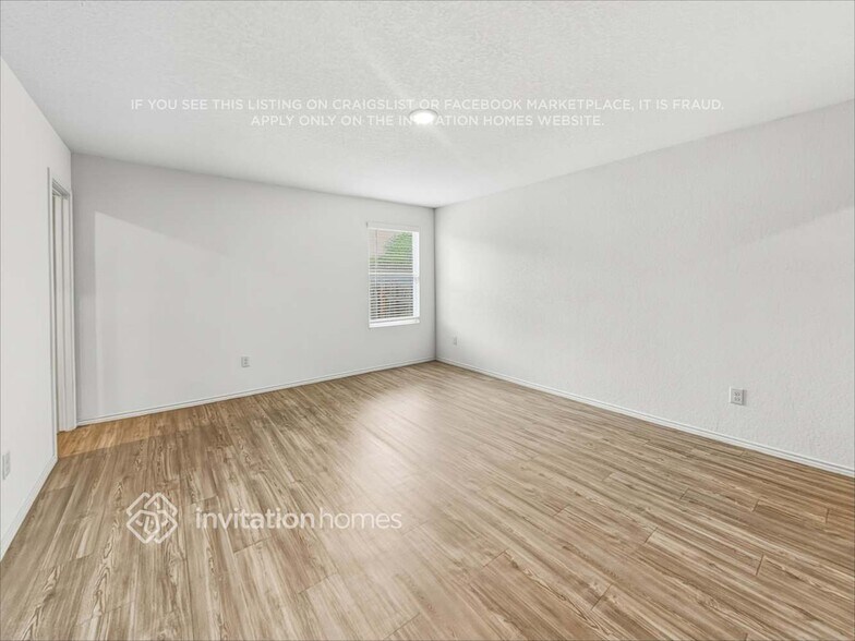 Building Photo - 136 Parish Ln