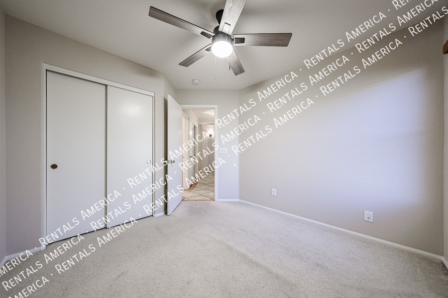 Building Photo - 42610 W Michaels Dr