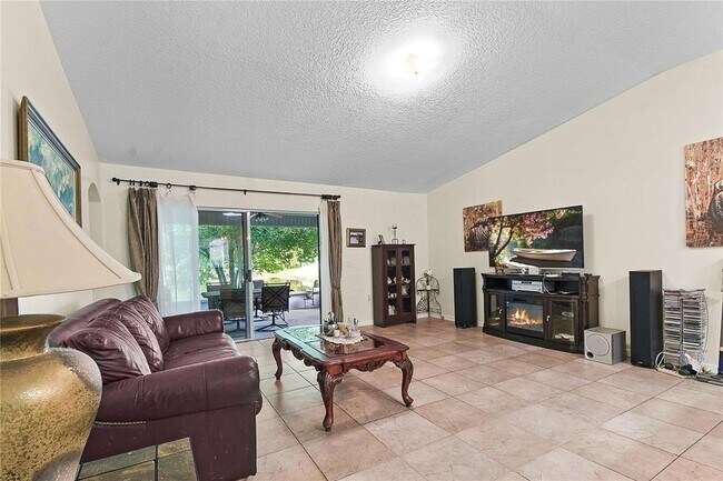 Building Photo - 237 N Hidden Tree Dr