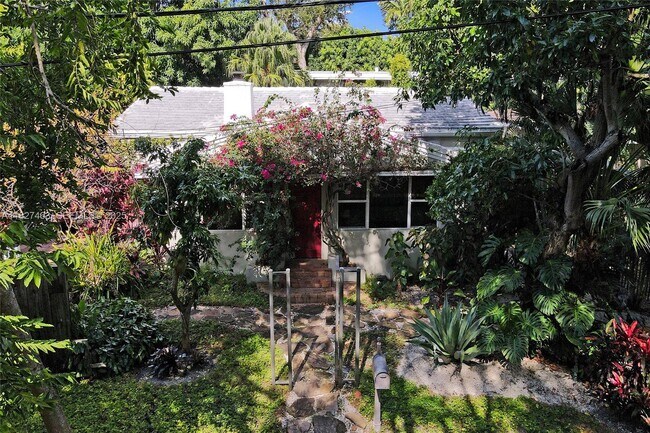 Building Photo - 669 NE 60th St