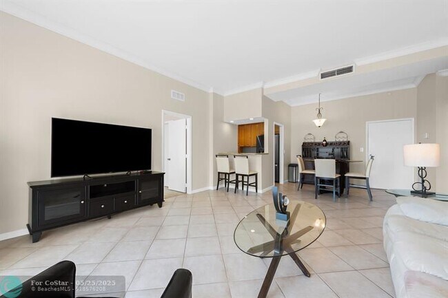 Building Photo - 1 Las Olas Cir