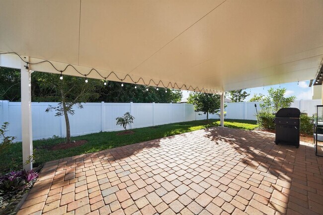 Building Photo - Modern home in Bent Creek Community