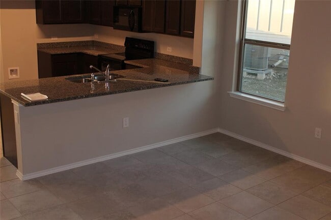 Building Photo - 1220 Garland Rd