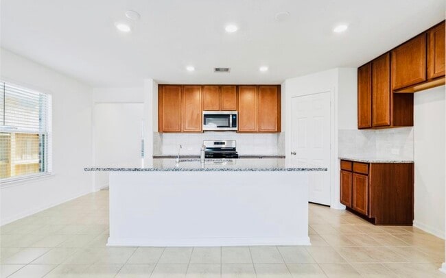 Building Photo - 8123 Leisure Pt Dr