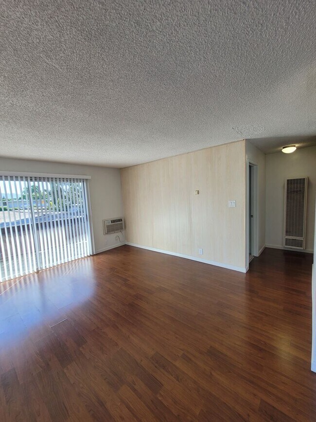 Building Photo - 1591 Ellis St
