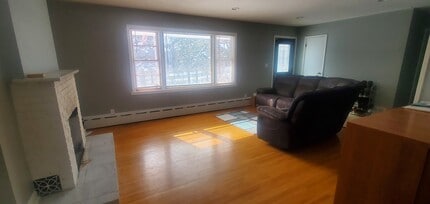 Building Photo - 425 97th Ave NW