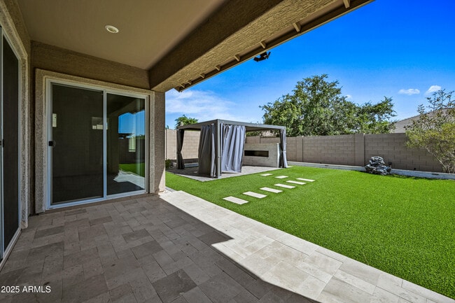 Building Photo - 10493 W Bronco Trail