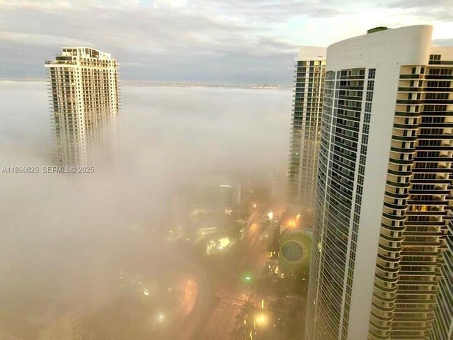 Building Photo - 1850 S Ocean Dr