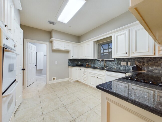 Building Photo - 11614 Taos Ln