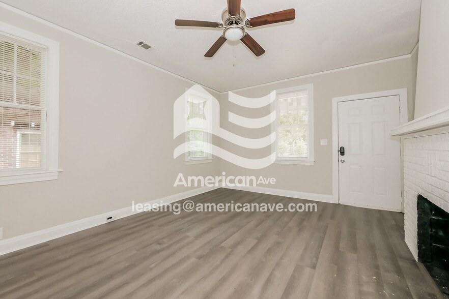 Building Photo - 2231 10th St