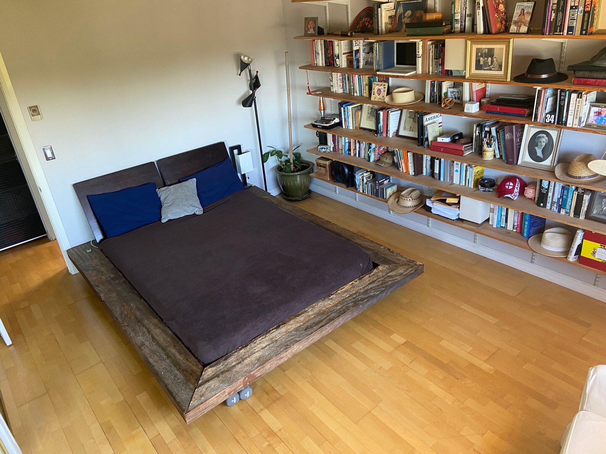 Building Photo - 6601 Springpark Ave