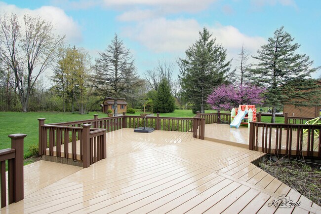Building Photo - 14620 Country Ln Dr