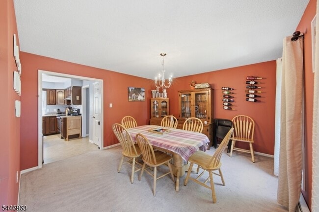 Building Photo - 2057 Lakeside Dr W