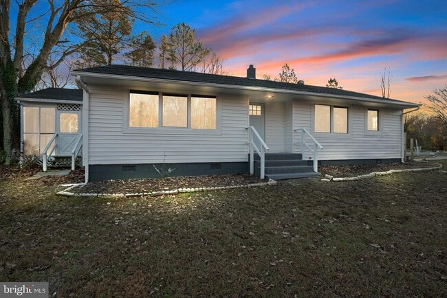 Building Photo - 49415 Holland Manor Dr