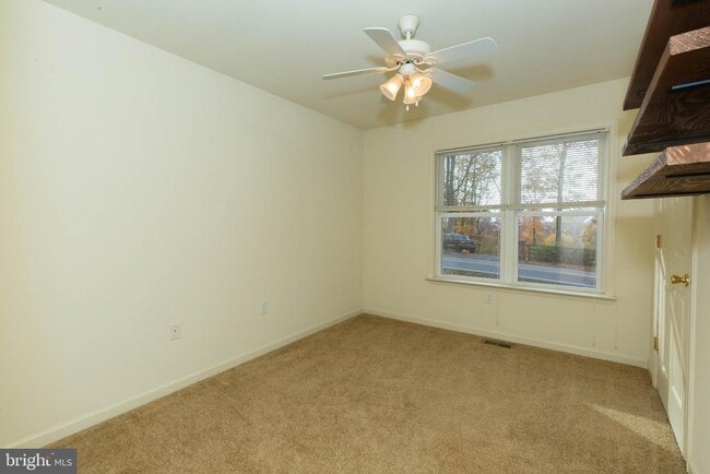 Building Photo - 3311 Mission Rd