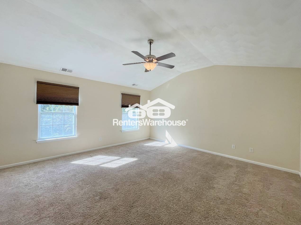 Building Photo - 2536 Golden Maple Dr