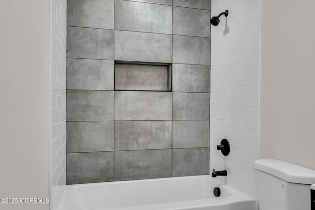 Building Photo - 170 Station Rd