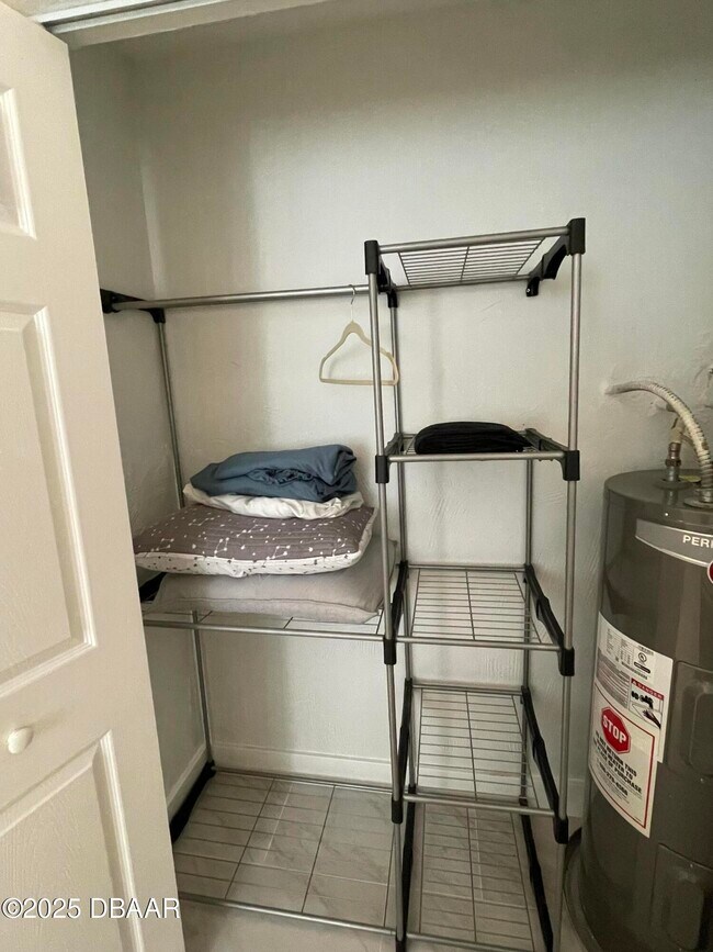 Building Photo - 411 N Halifax Ave