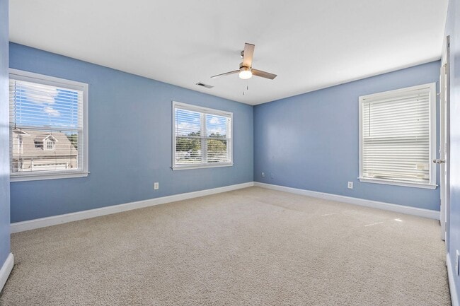 Building Photo - Beautiful 4-Bedroom, 3-Bath House