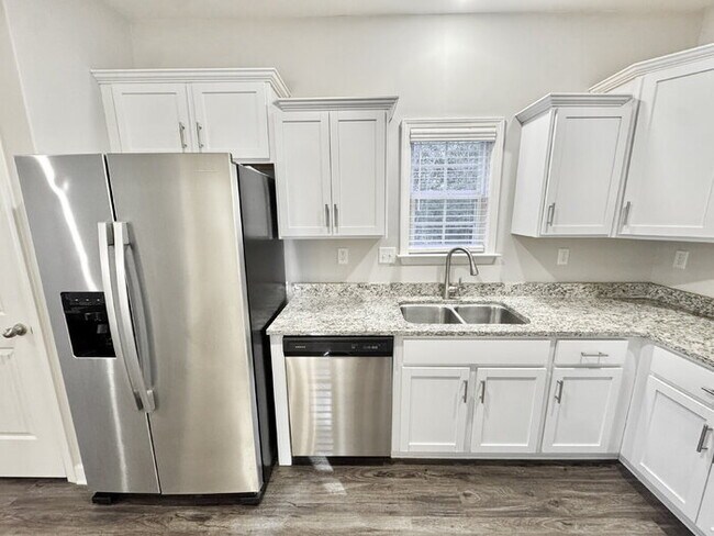 Building Photo - 11 Katie Ln