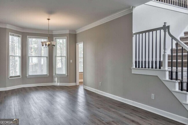 Building Photo - 2011 Town Lake Hills W