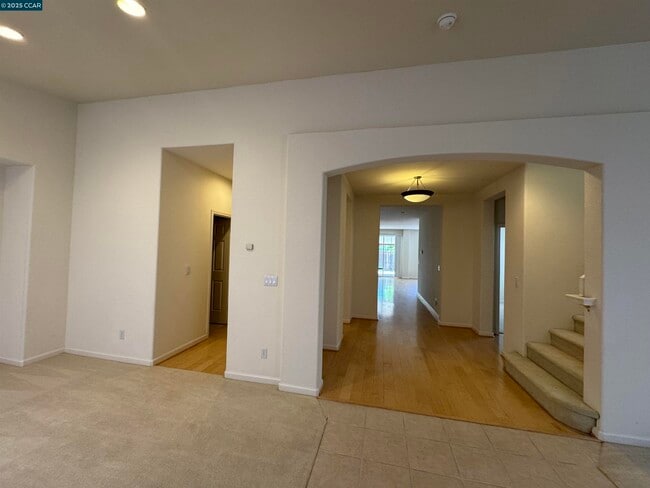 Building Photo - 4641 Palomino Way