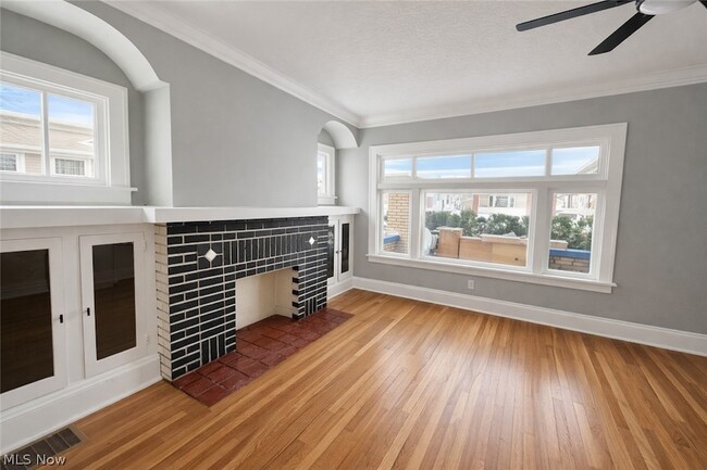 Building Photo - 3702 W 135th St