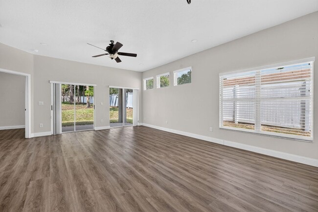 Building Photo - 3/2 Home on a Cul-de-Sac with Beautiful Yard!
