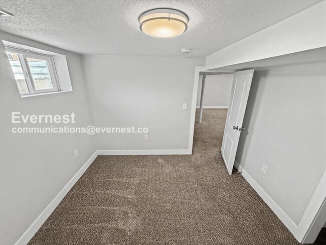 Building Photo - 3875 S Bannock St