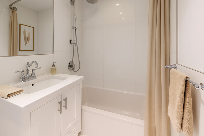 Flex2 Bathroom - 15 W 96th St