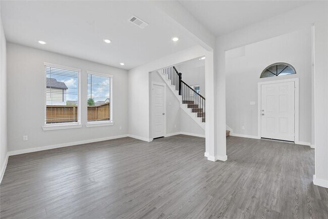 Building Photo - 8535 Oceanmist Cv Dr