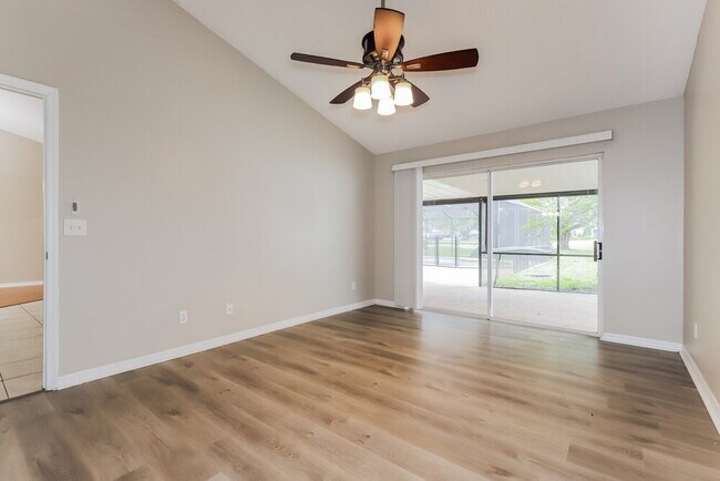 Building Photo - 2612 Brianholly Dr