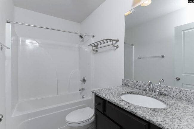 Building Photo - 356 Finch Ln
