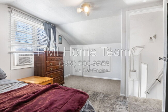 Building Photo - 732 Campbell Heights