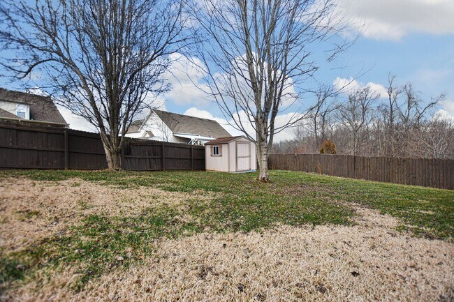 Building Photo - Pet Friendly Ranch with Bonus!