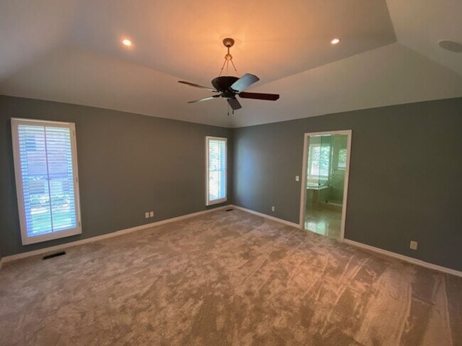 Building Photo - Gorgeous Home In Pinnacle Country Club!