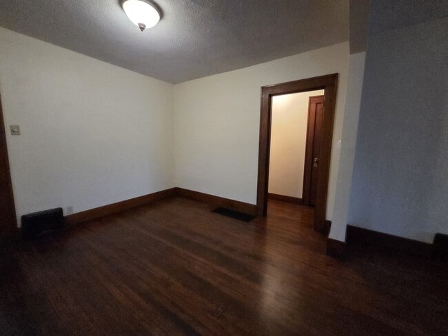 Building Photo - 1239 Charlotte Ave