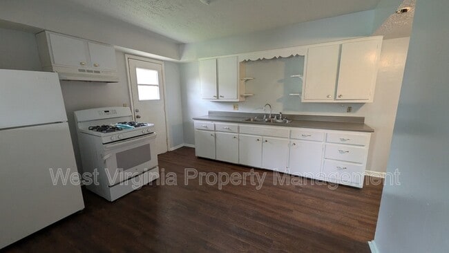 Building Photo - 1111 24th St