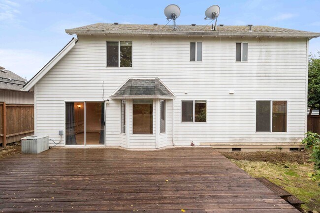 Building Photo - 12323 SW Millview Ct