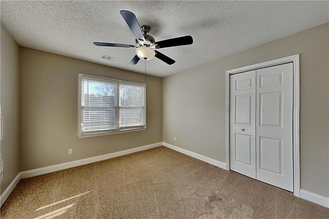 Building Photo - 5305 Rutland Ct