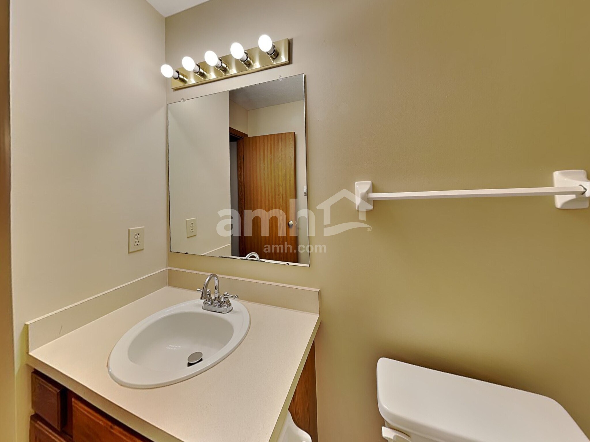 Building Photo - 3452 Oak Bend Blvd