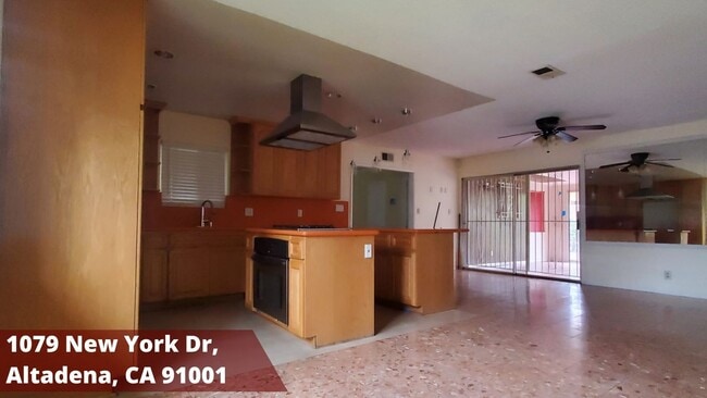 Building Photo - 1079 New York Dr
