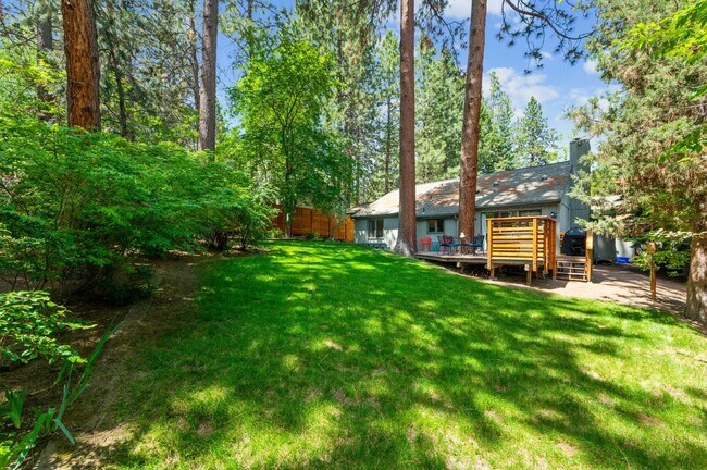 Building Photo - Available NOW thru Dec. 15th, 2025   ***La...