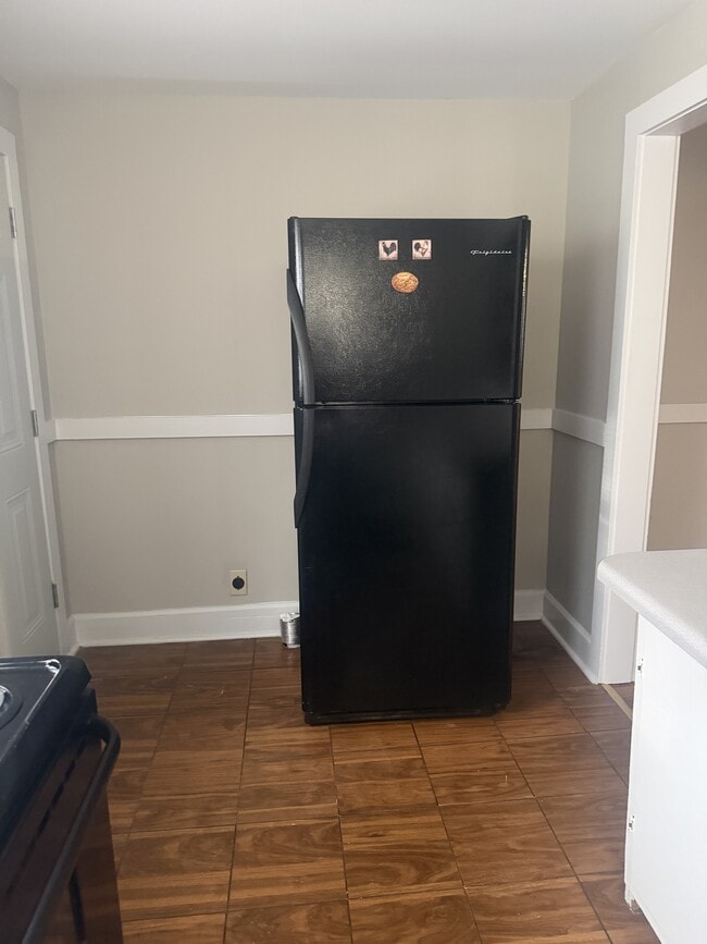 Building Photo - 112 Garfield Ave