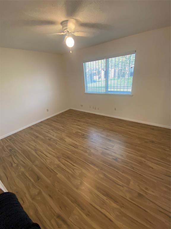 Building Photo - 2402 Dove Springs Dr