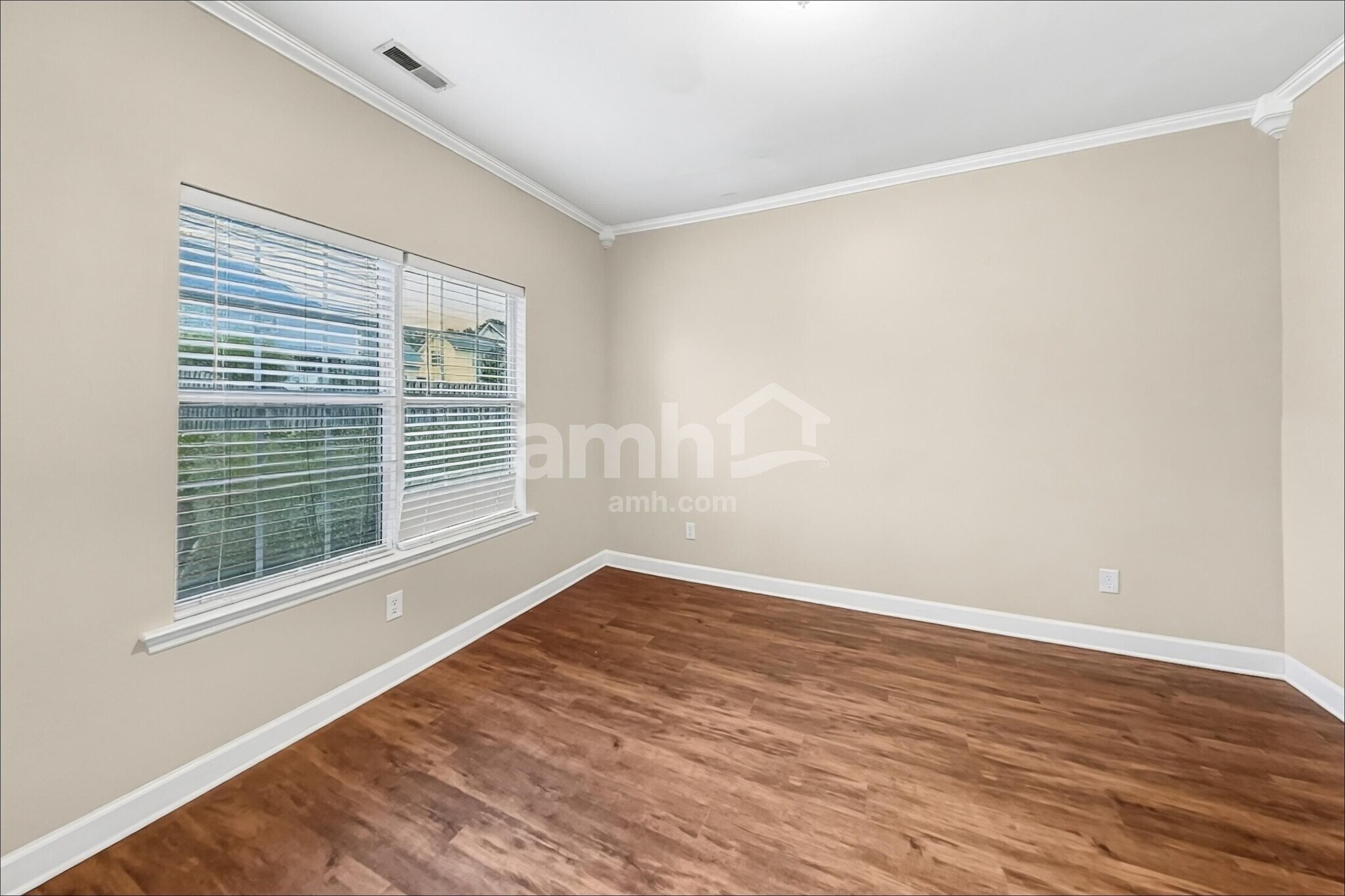 Building Photo - 202 Curico Ln