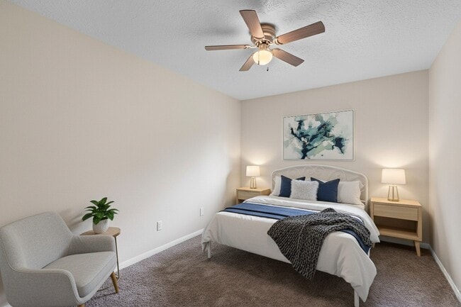 Building Photo - 335 Haymarket Ln